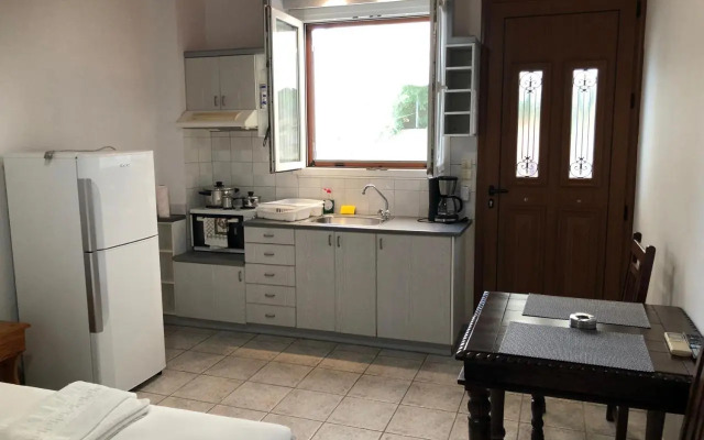 Mythos Suites-Hermes apartment