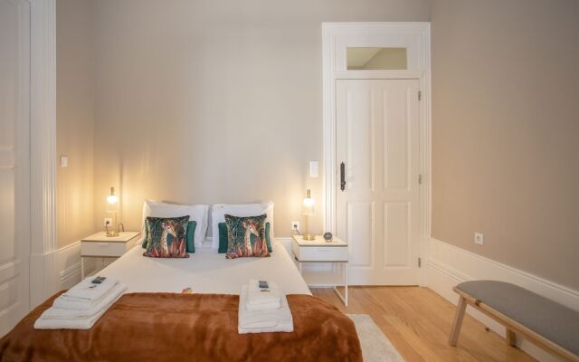 Liiiving - Balcony Design Apartment