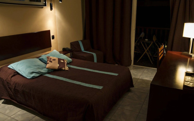 Hôtel Latitude 21