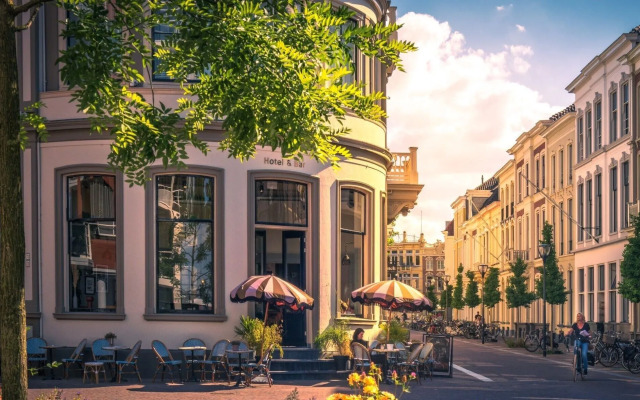 FINCH Boutique Hotel