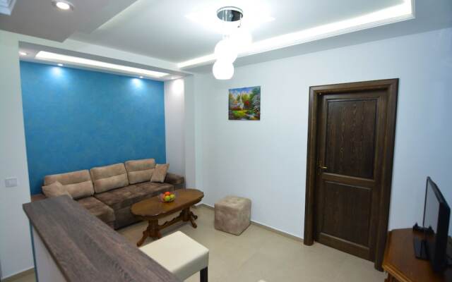 Apartments Lux S