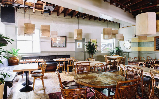 Bridgeview Hotel Willoughby