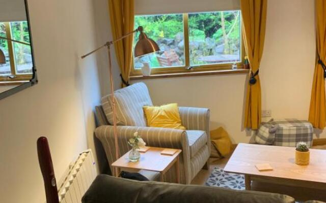 Aaron's Bothy