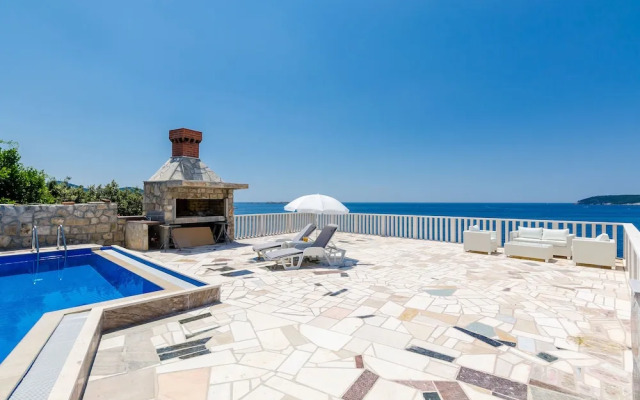 Sun & Sea Apartments