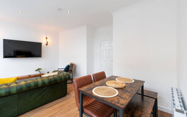 Bissets Bond - City Centre Warehouse Apartment