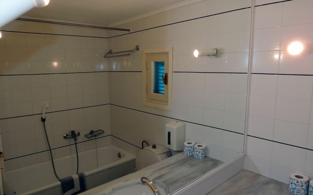 Santa Maria Surfing Beach Hotel (Village/Camping)