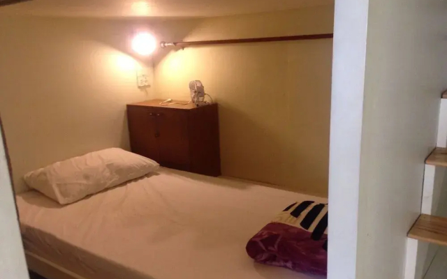 Smile Capsule Hostel