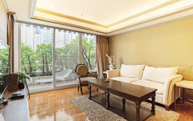 Baan Siri 24 by Favstay