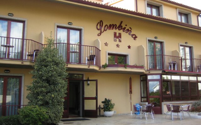 Hotel Lombiña