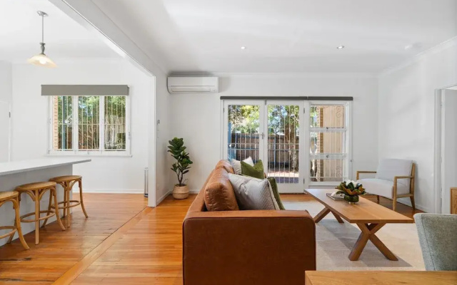 Bright 3-bed With Garden by Banks Street Reserve