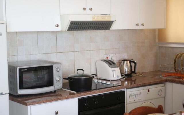 Kato Paphos Apt 400m To The Beach