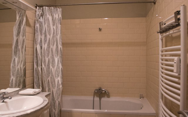 Unit 11 - Lovely Apartment with Terrace near Avenue Louise