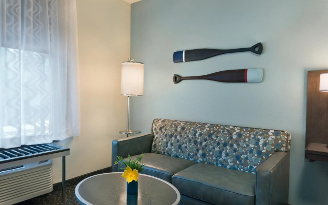 Oxford Suites Bellingham