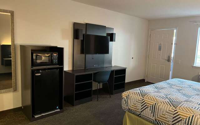 Motel 6 Junction, Texas - Llano River