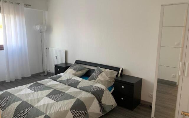 CHAMBRE a louer vue sur seine
