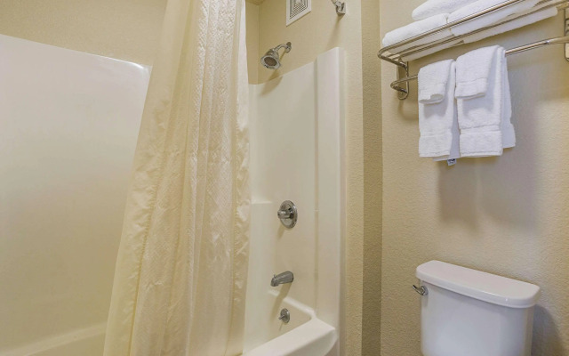 Clarion Inn & Suites