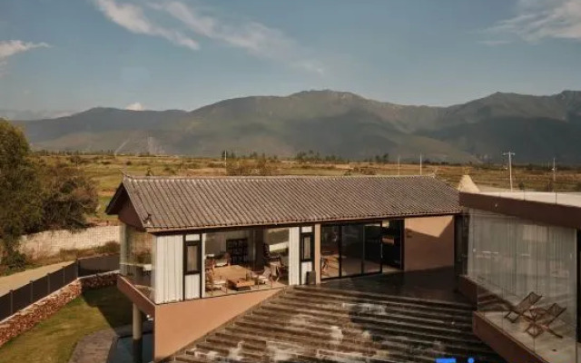 WUERLI · Snow Mountain Enjoyment Hotel