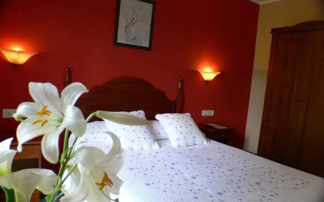 Hotel La Casona De Cardes