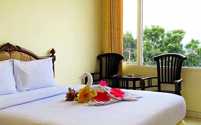 Dragon Palace Hotel by Amazing