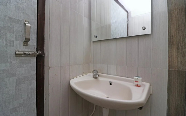 Zapper By OYO Rooms