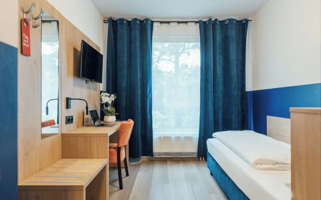 MYKY Hotel Boardinghouse