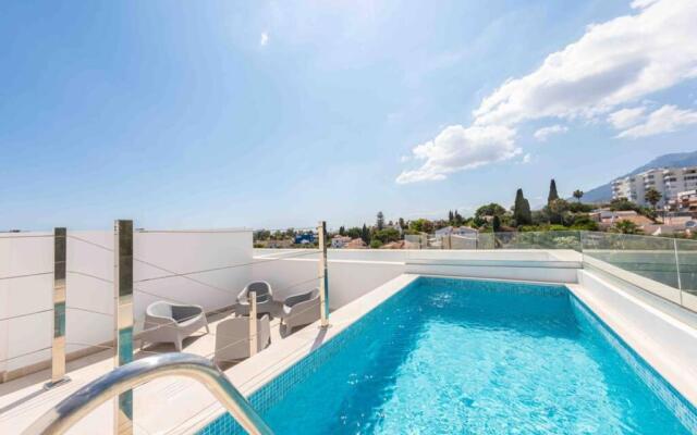 New Top Townhouse With Private Pool/4Bdr/3.5Bath