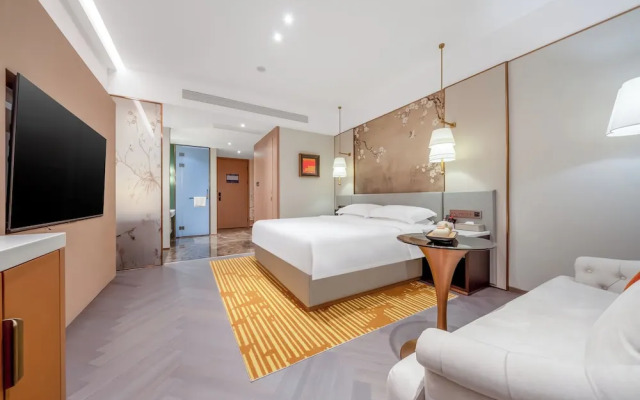 Guo Mao San Li Tun Apartment