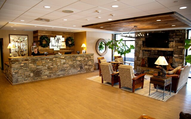 Holiday Inn Asheville East-Blue Ridge PKWY, an IHG Hotel