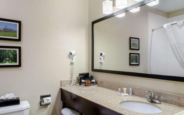 Comfort Inn & Suites Covington - Mandeville