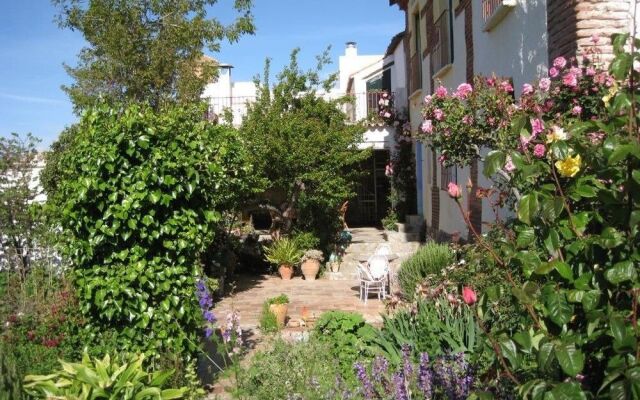 Alojamiento Rural Viña y Rosales