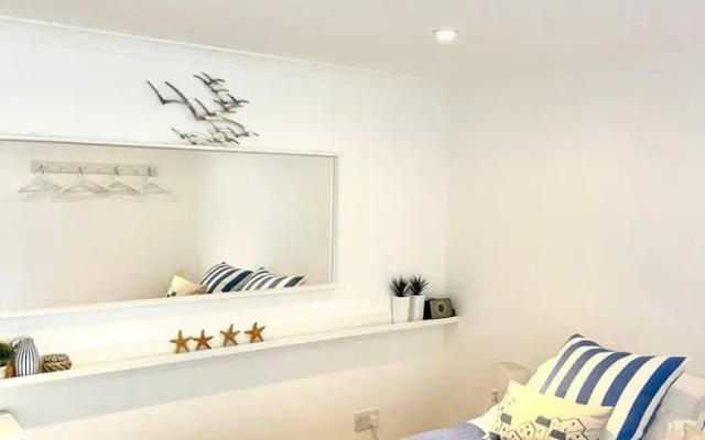 Luna Beach - Luxury Carbis Bay Apartment