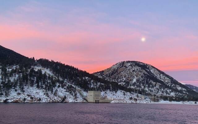 Grandma's Mountain Getaway - 3 Br Home