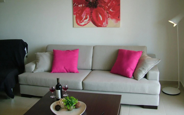 Sugar and Almond - Luxury Apartments