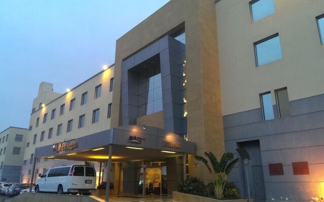 Avail Grand Hotel & Suites