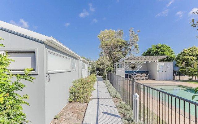 Pandanus Pocket - 13