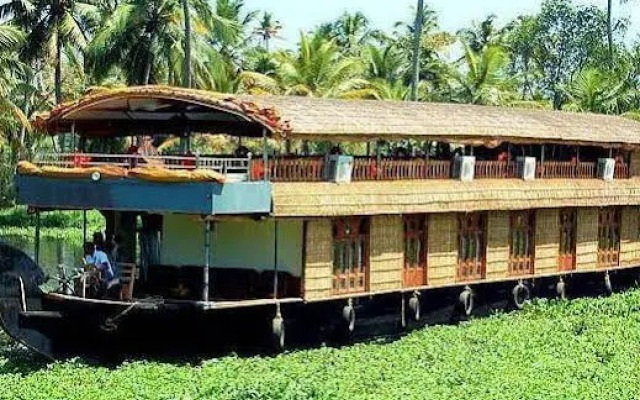 JCT Houseboats