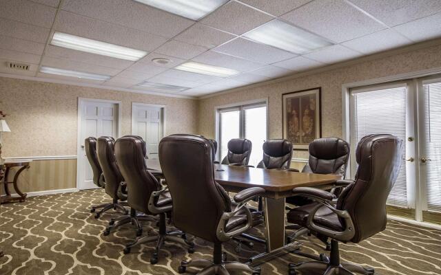 Comfort Suites Appleton Airport