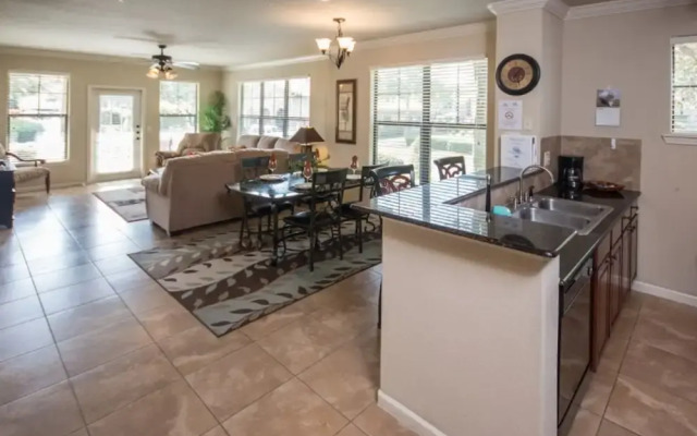 Bella Piazza 903 - 813