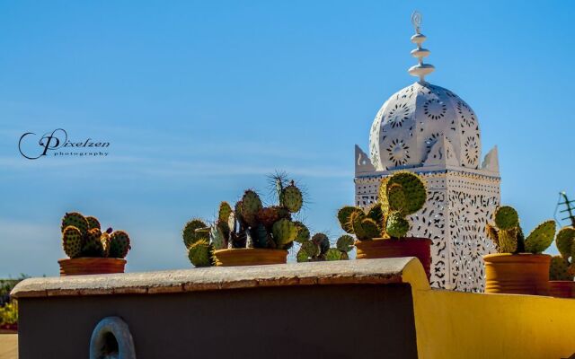 Riad Aguerzame Hotel