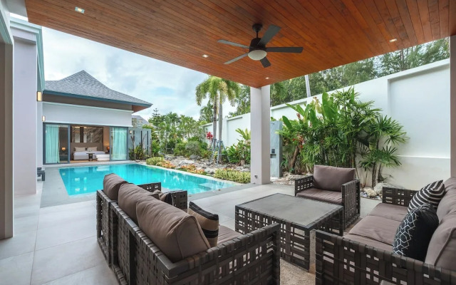 3BR Villa Pool Near Top Beaches V229