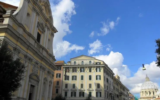 Laeta Domus in San Pietro