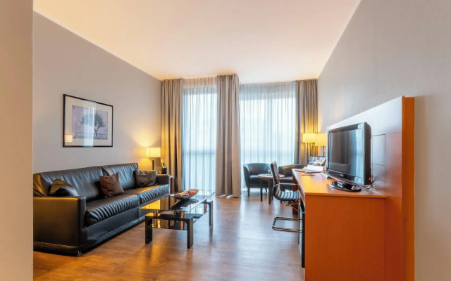 Plaza Premium Koln