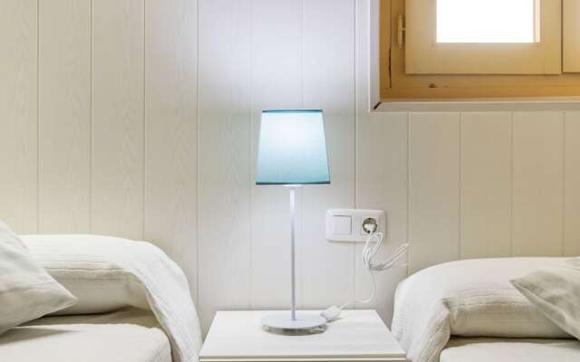 Sun-baked Bungalow in Oliva With Swimming Pool