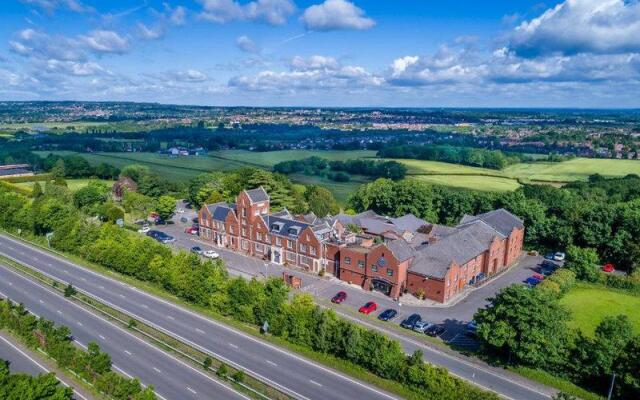 The Hogs Back & Spa Farnham