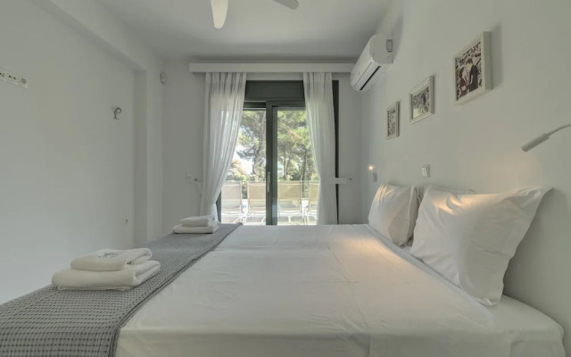 Ouzo Stone House 2, with private pool