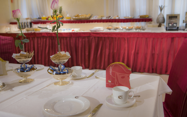 Hotel A LA Commedia