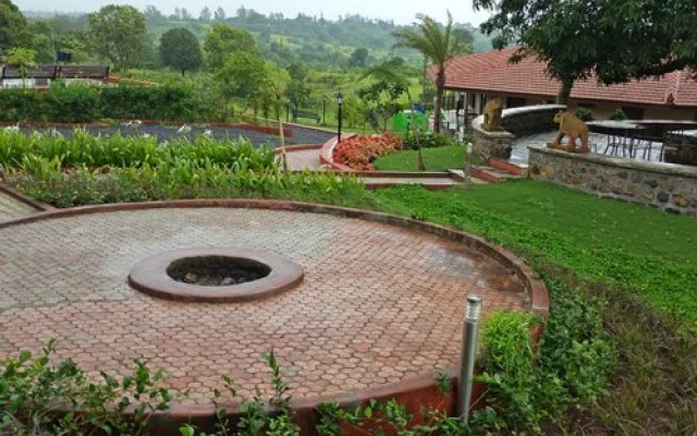 JenJon Holiday Resort - Igatpuri