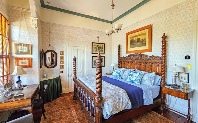 The JD Hyde Historic Inn