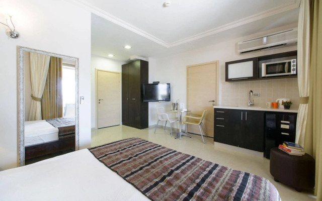 Royalty Suites