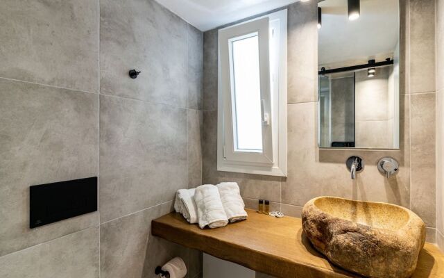 Amer Suites Fira